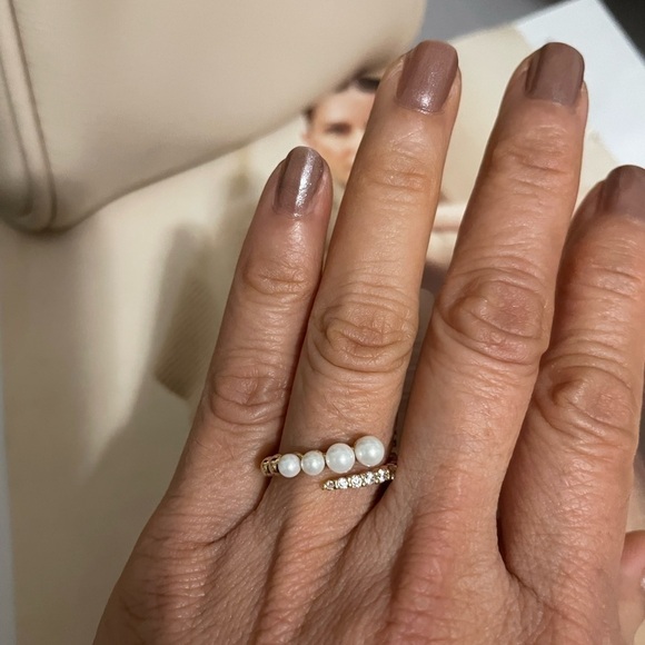 - New - Anthropologie ring - Picture 3 of 5